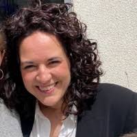 300+ perfiles de «Dori»