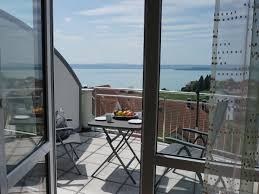 Interessiert an mehr eigentum zur miete? Ferienwohnung 3 Lander Blick Meersburg Firma Ferienwohnungsagentur Bodensee Von Herzen Frau Britta Hoffmann