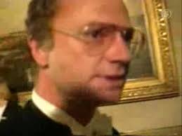 Kungen är beskyddare av stiftelsen håll sverige rent och skickar. Kungen Roker Pa Nobelfesten Youtube