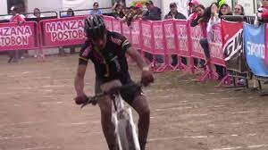Egan bernal of colombia, left, was congratulated by his teammate geraint thomas of britain at the val thorens, france — perpetuating the tradition of great colombian climbers, egan bernal left. Egan Bernal Mtb Youtube