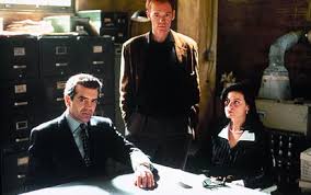 Linda fiorentino, elias koteas, angel aviles, patrick bauchau, grace zabriskie. Linda Fiorentino 1960 Portrait Kino De