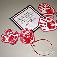 Spend an afternoon making these valentine's day cards, decorations, and edible projects for preschoolers, kindergartners, and big kids, too. Kid S Valentine Card Idea Sending A Long Distance Hug