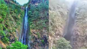 Bubur nasi adalah beras yang dimasak dengan air yang banyak sehingga memiliki tekstur yang lembut dan berair. Air Terjun Sedudo Di Nganjuk Berubah Warna Jadi Hitam Humas Bnpb Bukan Aliran Pasir Tribun Travel