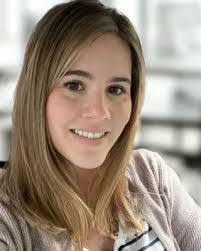 Carly Wallace's Instagram, Twitter & Facebook