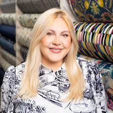 Kim Pitre's Instagram, Twitter & Facebook