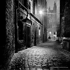 Alley Light By Konradjanicki Deviantart Com Night City Alley Pictures