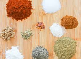 Garlic powder, minced dried onion, oregano, cumin, chili powder, salt, and pepper. Healthy Taco Seasoning