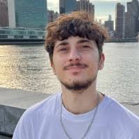 Vincent Pilato's Instagram, Twitter & Facebook