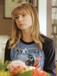 The Bad Bang Theory: 20 Infuriating Hair Styles