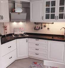 Cheered Kitchen With Patterned Carpet Simple Bathroom Ayse Lady 039 S Decor Ayse Kitchen Design Small Kitchen Furniture Design Kitchen Room Design