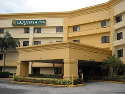 Hotel is located in 4 km from the airport. La Quinta Inn Suites Miami Airport East Startseite Facebook