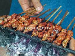 Menikmati Makan Enak Sate Kambing Hijau Daun Solo Makanan Enak Makanan Makan Siang
