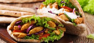 Sandwich De Poulet Marine En Pain Pita Mes Recettes