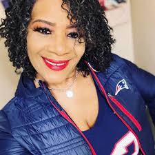 Keri Hendrix's Instagram, Twitter & Facebook