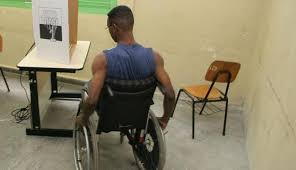 Resultado de imagem para Eleitor com deficiência tem até esta segunda-feira para informar juiz sobre restrições