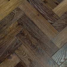 Zigzag parquet 15mm engineered is sold in full boxes only. Zigzag Zb106 Tannery Brown Herringbone Parquet Oak By V4