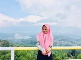 Tempat rekreasi panjalu ciamis ini ialah wisata tirta sangat cocok dikunjungi bagi sobat yang sedang berlibur atau kebetulan berdomisili di kabupaten ciamis, hendak menghabiskan waktu liburan menyenangkan. Lokasi Rute Dan Harga Tiket Masuk Tirta Pasir Raya Ciamis Jabar
