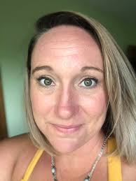 That feeling when you SLAYED graduation like a queen 👑📸 Sumakses with  flying colors and killer looks 🎓💅 '✨ Gandang Priority — 'cause not  everyone in the last line gets that first-in-line