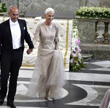 Maybe you would like to learn more about one of these? Prinzessin Madeleine Schweden Feiert Massig Begeistert Royale B Hochzeit Welt