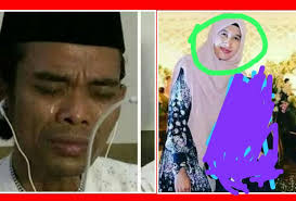 Selama hampir 7 tahun menikah, sosok sang mantan istri pun jarang disorot publik. Para Jamaahnya Kaget Ternyata Ini Penyebab Uas Ceraikan Sang Istri Mellya Juiarti Indonesiakininews Com