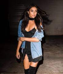 Black Silk Dress Jean Jacket Thigh High Boots Choker Denim Jacket Spaghetti Straps Stre Roupas Da Moda Feminina Estilo Shay Mitchell Ideias Fashion