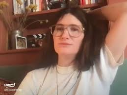 Kathryn Hahn: Versatile Actress Known for Comedy, Drama, and Marvel Roles