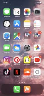 Iphone Organization In 2020 Iphone Organization Homescreen Iphone Iphone App Layout