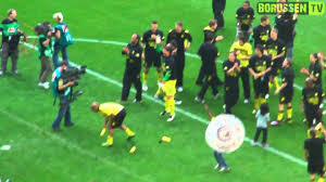 Bvb is the deutcher meister 2011! Sudtribune Feiert Den Deutschen Meister 2011 Borussia Dortmund Vs 1 Fc Nurnberg Bvb Hd Youtube