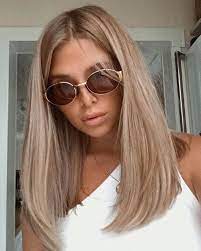 Beige Blonde Long Straight Hair No Fringe Beige Blonde Fringe Hair Long Hair Styles Long Hair Styles Shoulder Length Hair