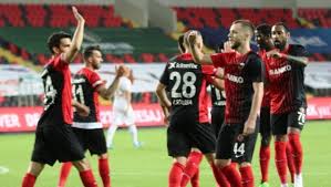 Place a lay bet if you think gaziantep fk will lose, or a back bet if you think gaziantep fk will win. Gaziantep Fk De Hedefler Yakalandi