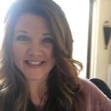 Amy Paulson's Instagram, Twitter & Facebook