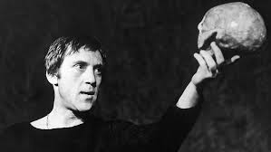 «не раскольников, а мерзавец из минкульта не пускает тебя в париж!» высоцкий. Kakie Byli Otnosheniya U Vysockogo S Sovetskoj Vlastyu Gazeta Ru