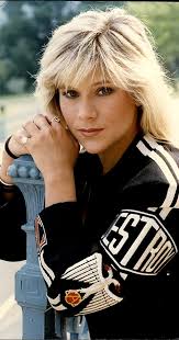 Her parents were carole fox and patrick fox and she's got a little sister named vanessa lai fox. Samantha Fox Imdb
