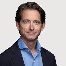 David Tashjian's Instagram, Twitter & Facebook