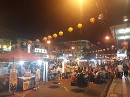 She is friendly and easy going makes her even more apprachable. Api Api Night Food Market Gaya Street Steemit