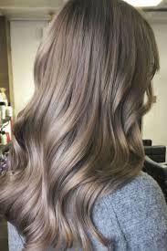 La coupe au carrée sera la coupe courte maîtresse de l'année. Tendances Coloration 2021 21 Idees Reperees Sur Pinterest Qu On Veut Enfin Tenter Biba Magazine