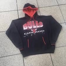 Shop officially licensed chicago bulls gear, shirts and hoodies at tailgate to prep for game day. 90s Chicago Bulls Hoodie Pullover By Salem Bulls Spell Out Etsy