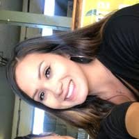 Mollie Lindsey's Instagram, Twitter & Facebook