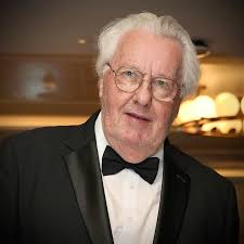 Does anyone know what's happening to this hammer and how to fix it?