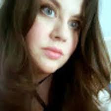 Hillary Langston's Instagram, Twitter & Facebook