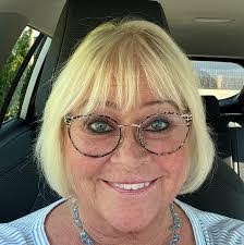 Molly Fennell's Instagram, Twitter & Facebook