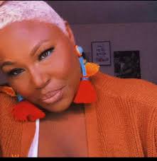 Plus Size Boutique Owner (@theamorproject) • Instagram photos and videos