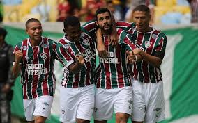 De volta aos jogos após um ano, frazan se emociona: Em Jogo Movimentado Fluminense Vence Santos Na Estreia No Brasileirao 2017 Futebol Ig