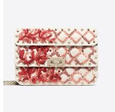 En esta ocasión el encargo era para realizar un bolso para una boda. 40 Bolsos Para Novias El Complemento Olvidado De Tu Boda