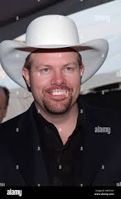 Toby Keith arrives at the 29th Annual American Music Awards at the Shrine  Auditorium in Los Angeles Wednesday, Jan. 9, 2002.  KeithToby02.jpgKeithToby02 Red Carpet Event, Vertical, USA, Film Industry,  Celebrities, Photography, Bestof,