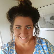 Janice Light berättar om en metod som kan lära personer med behov av AKK  att läsa och skriva.