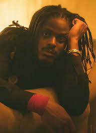 Tomi Thomas's Instagram, Twitter & Facebook