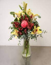 Professional florist in irvine and newport beach, quality service, beautiful fresh flowers a flower arrangement from conroy's flowers will make anyone's day bright! Eucalyptus Delight In Newport Beach Ca Alicia S Flowers