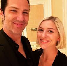 Todd Kerns Sweden (@DammitSweden)