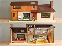 Vintage Tomy Smaller Homes And Garden Dollhouse 1980s 1970s Retro Modern Collectible Doll House With Furniture And Dolls Small House House Little Houses